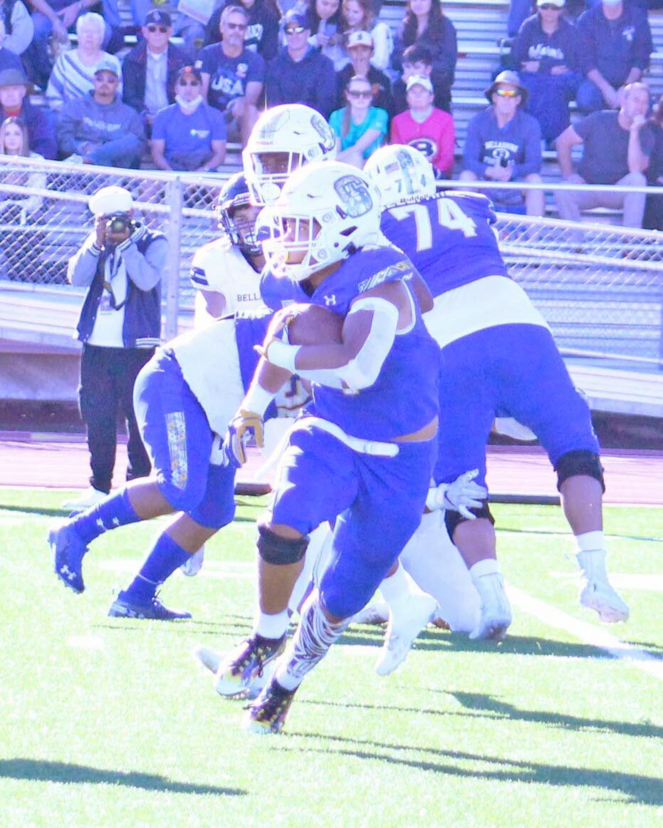 Serra football: Gi